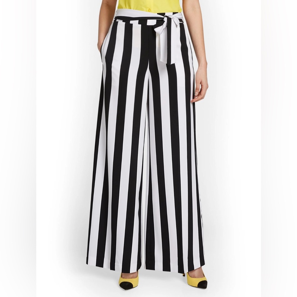 NWOT NY&Co Black & White Striped Palazzo Pants (Size 0) - Picture 3 of 8